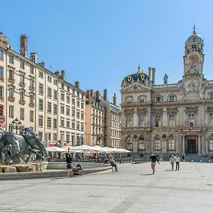 Nice Studio In The Heart Of The Presqu'île In - Welkeys Lyon