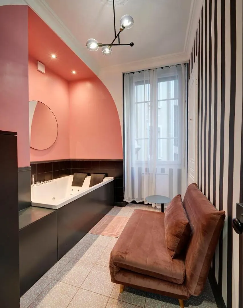 La Suite En Rose - Spa - Lyon Centre Brotteaux